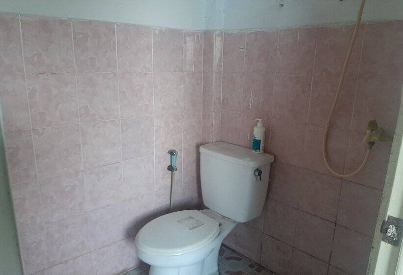 هتل Spot On 90535 Cimanuk Pavilion