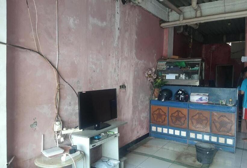 هتل Spot On 90535 Cimanuk Pavilion