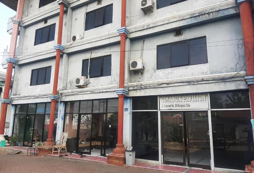 هتل Spot On 90535 Cimanuk Pavilion