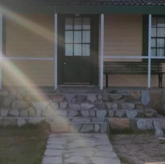 膳宿费 Bedrock Lodge