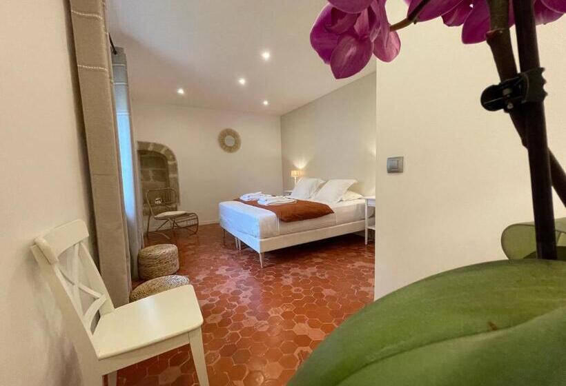 Пансион Mas Millésime Chambre Double Petit Déjeuner Piscine Mas Du Xviiième Siècle Proche Saint Rémy