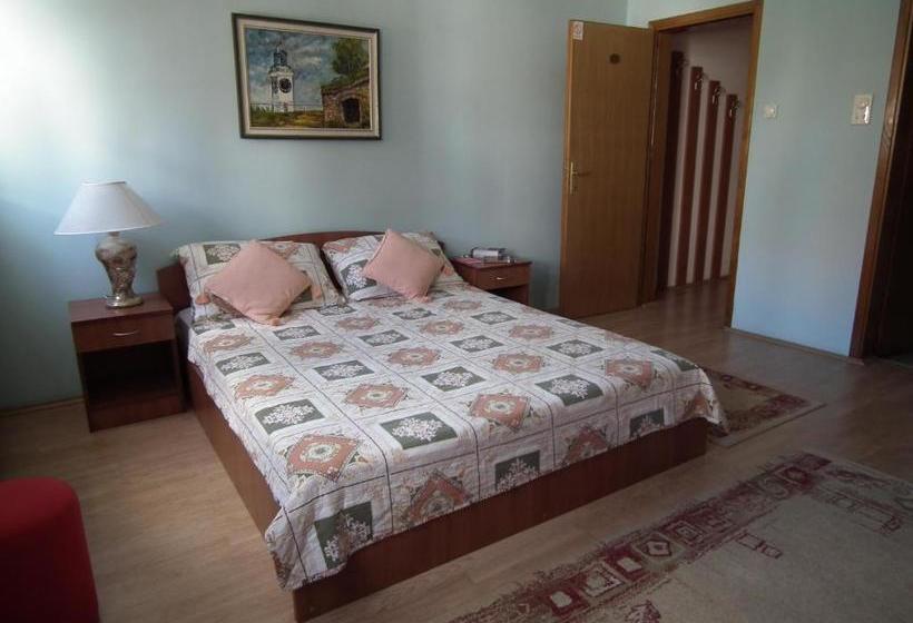 پانسیون Naša Tvrđava Guest Accommodation