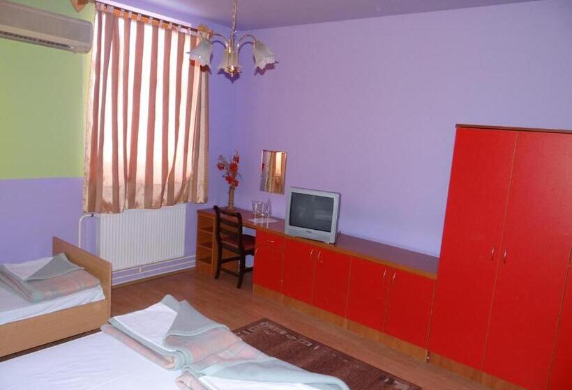 پانسیون Naša Tvrđava Guest Accommodation