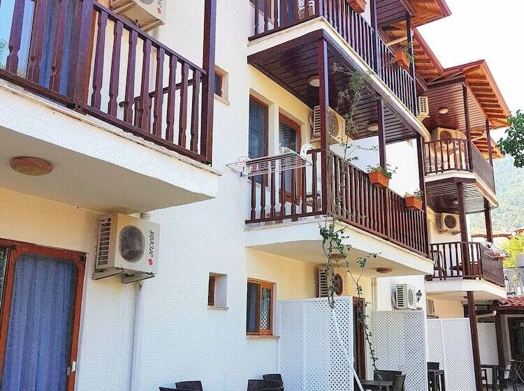 Santo Akyaka Home