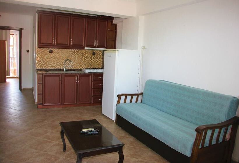 Santo Akyaka Home