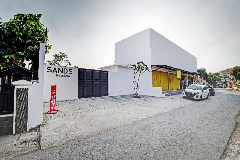 هتل Oyo 90510 Sand S Residence