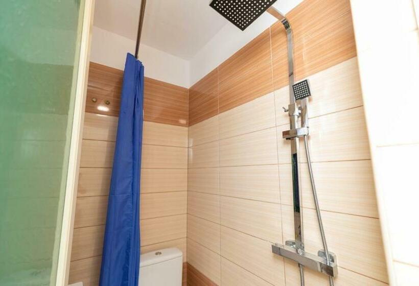 پانسیون Premier Guest House