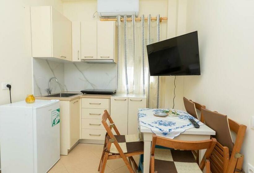 پانسیون Premier Guest House