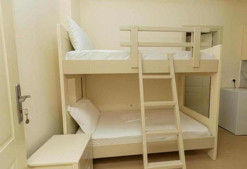 پانسیون Premier Guest House
