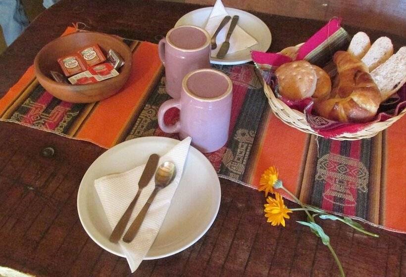 تختخواب و صبحانه Hostal Del Suri