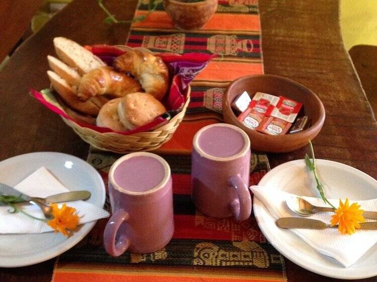 تختخواب و صبحانه Hostal Del Suri