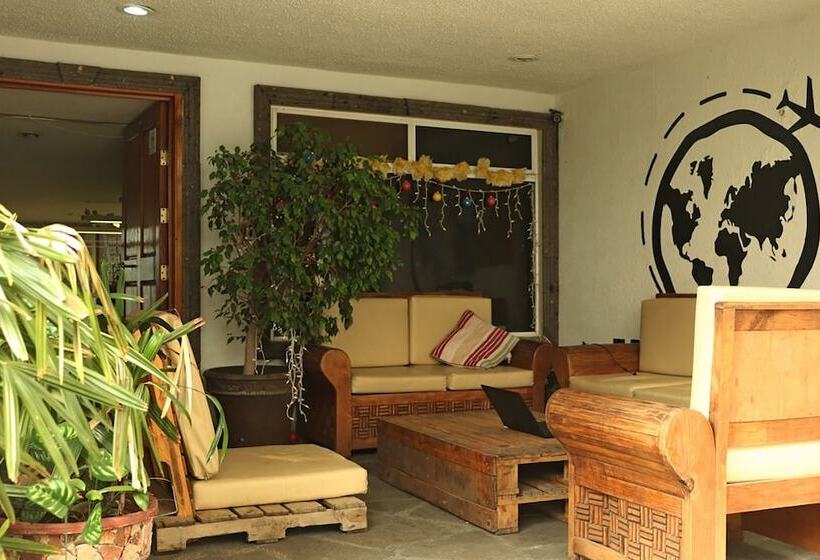 پانسیون Casa Internacional Querétaro