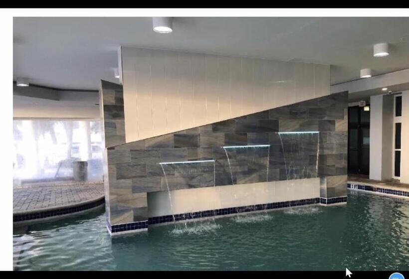 هتل Spectacular Ocean Front Real 1 Bedroom Condo, 2 Ba