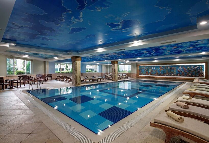 Crystal Paraiso Verde Resort & Spa  All Inclusive