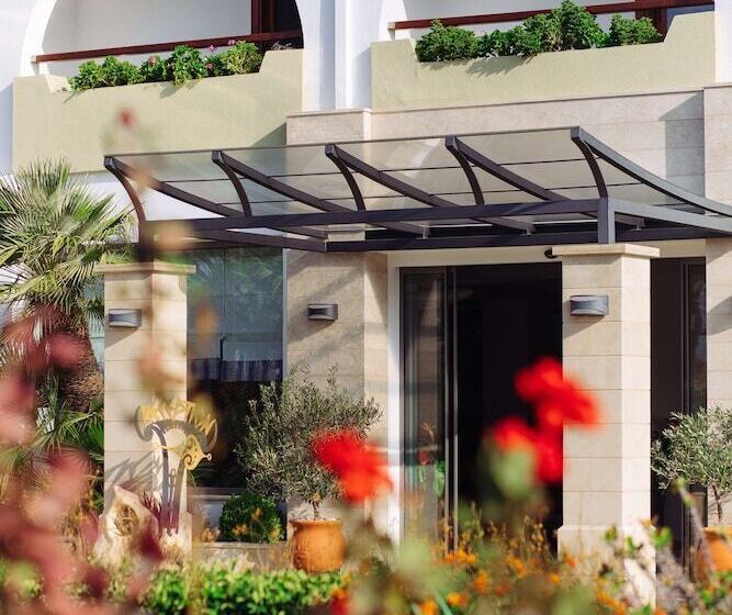 هتل Alianthos Garden