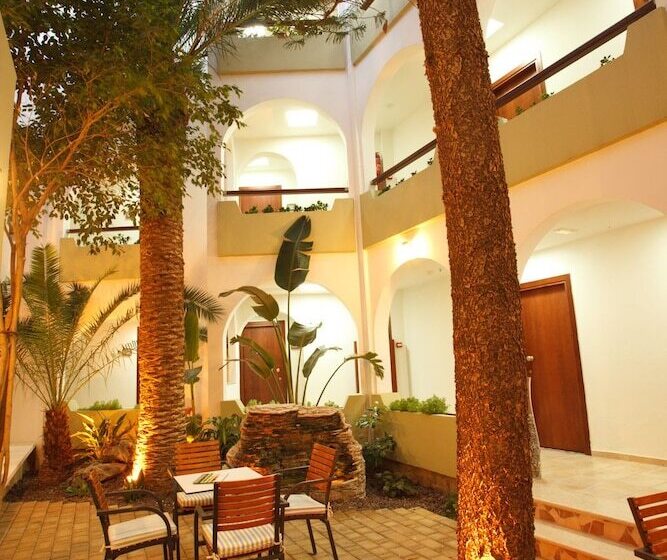 هتل Alianthos Garden