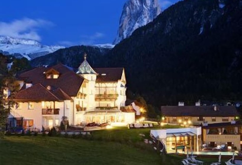 هتل Alpenheim Charming & Spa