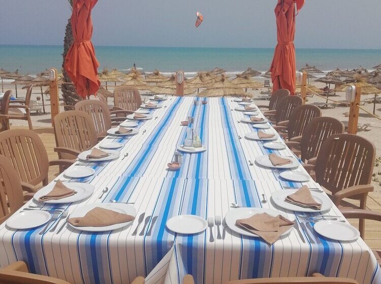 هتل Baya Beach Aqua Park   Family Only