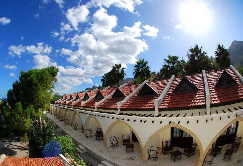 فندق Bellapais Monastery Village