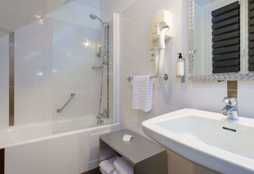 هتل Best Western Le Vinci Loire Valley