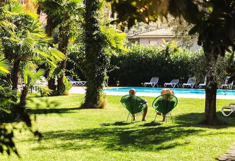 هتل Brione Green Resort