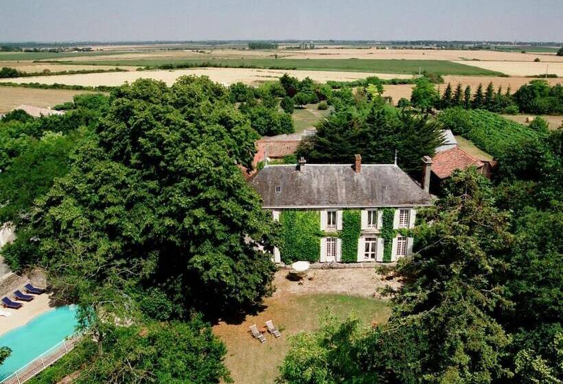 ホテル Château De L Abbaye   Teritoria