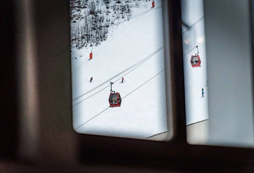 ホテル Grand Hôtel & Spa Nuxe Serre Chevalier