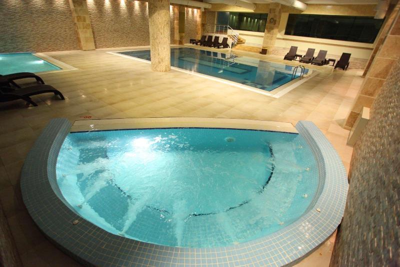هتل Gungor Ottoman Palace Thermal Resort