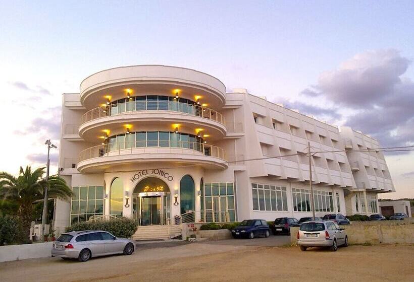 فندق Jonico
