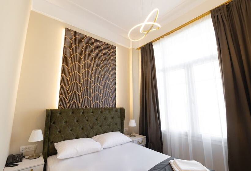 هتل Modern Luxury