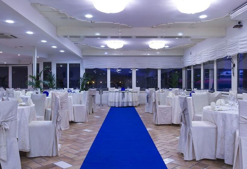 Hr Hotel & Spa