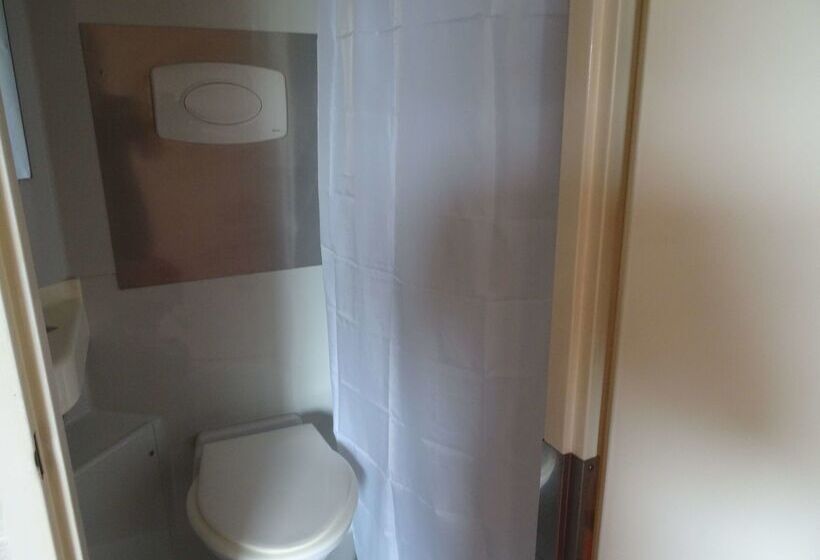 בית מלון כפרי Premiere Classe Lyon Sud   Chasse Sur Rhône