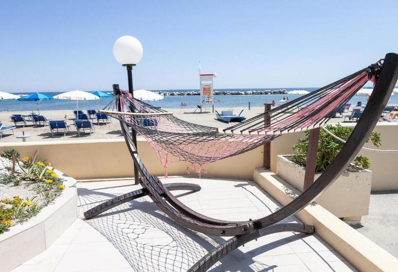 هتل Primavera Sul Mare
