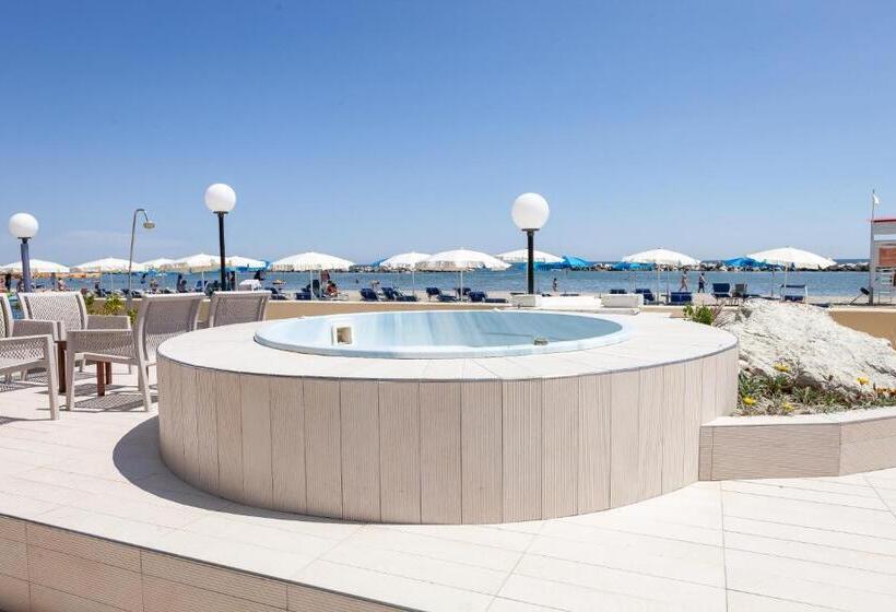 هتل Primavera Sul Mare