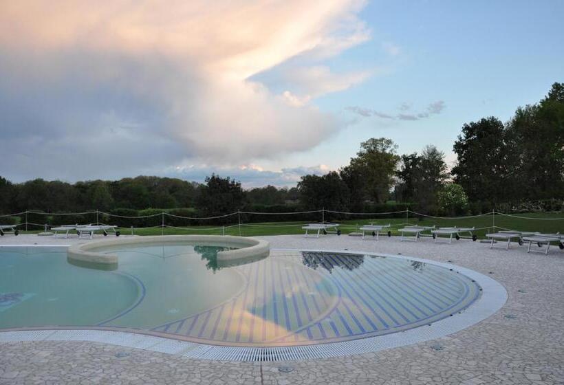 فندق Relais Bella Rosina Pool & Spa