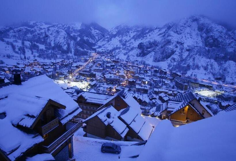 Отель Residence Odalys Le Hameau Et Les Chalets De La Vallee D Or