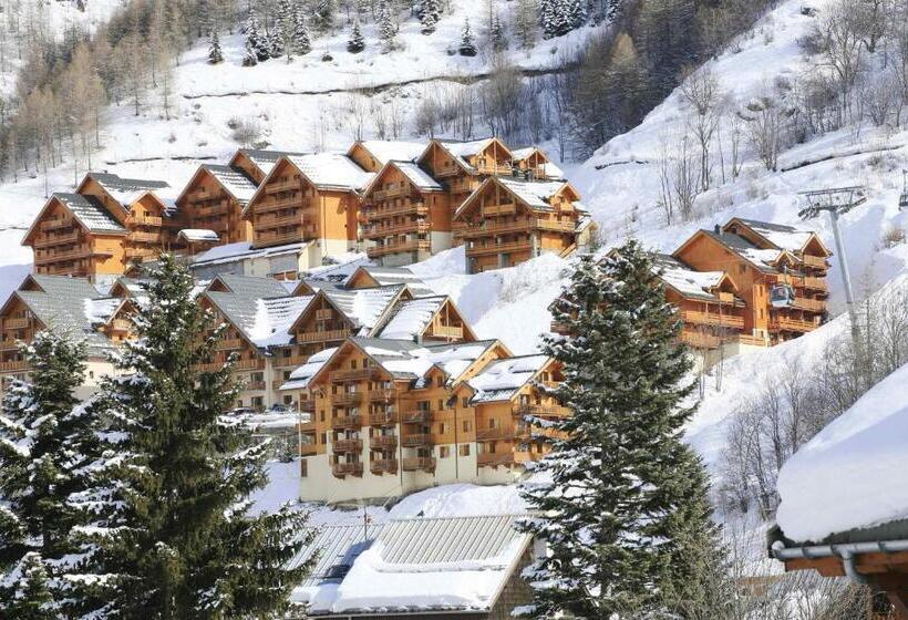 Отель Residence Odalys Le Hameau Et Les Chalets De La Vallee D Or