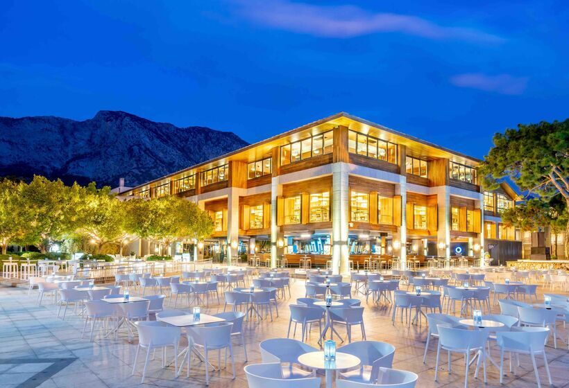 هتل Rixos Sungate, The Land of Legends Access