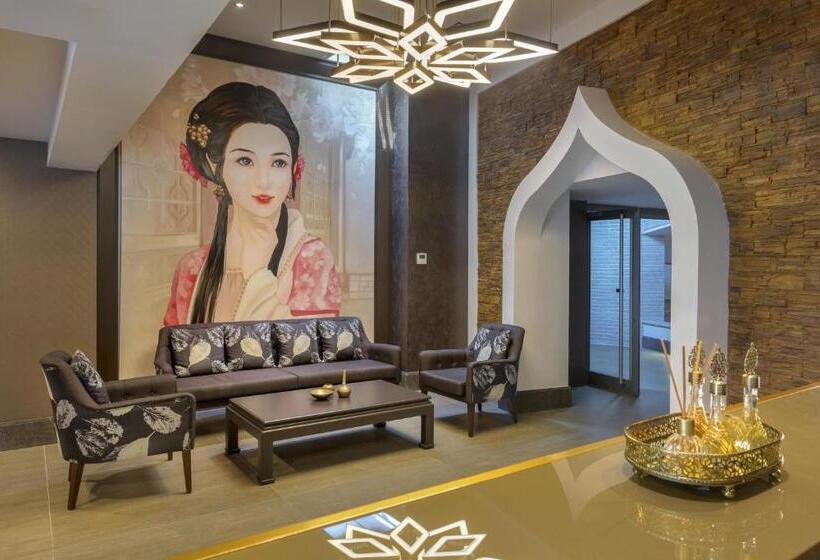 هتل Rixos Sungate, The Land of Legends Access