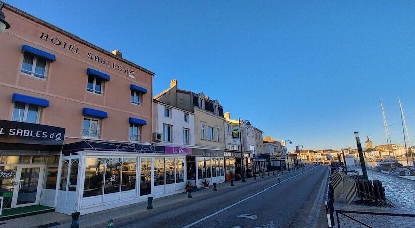 Hotel Sables D O Et Son Restaurant Le 16 Bis