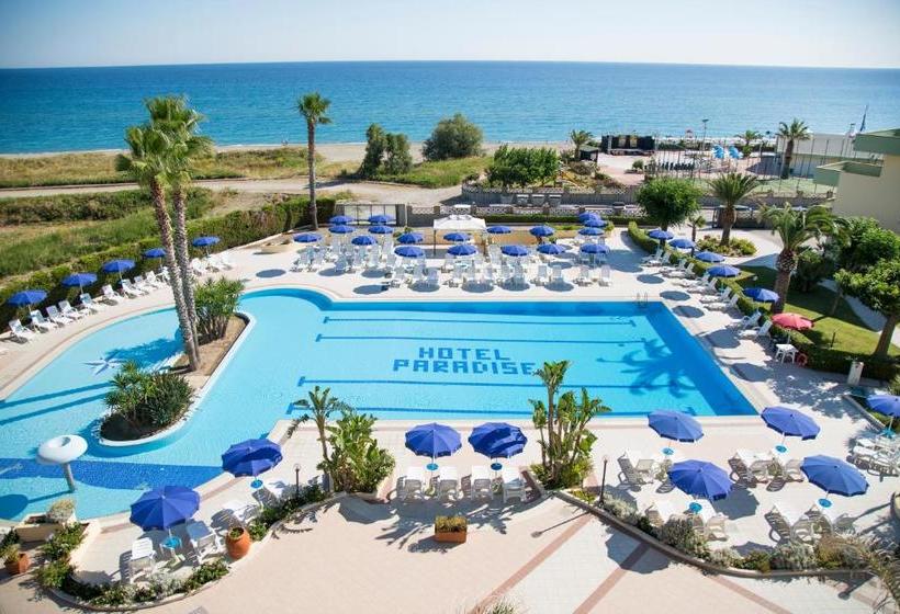 فندق Village Paradise