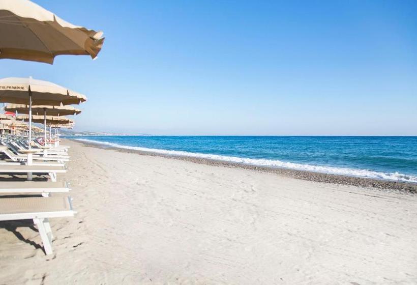 فندق Village Paradise