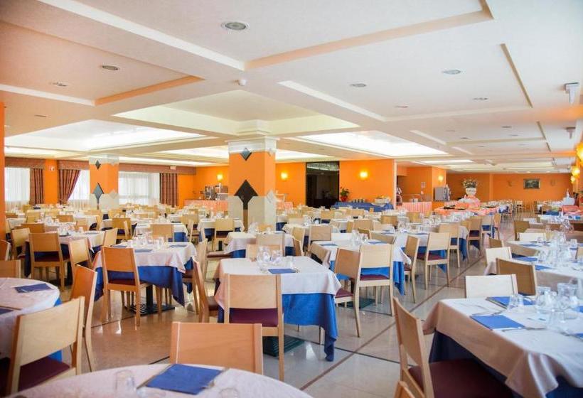 فندق Village Paradise