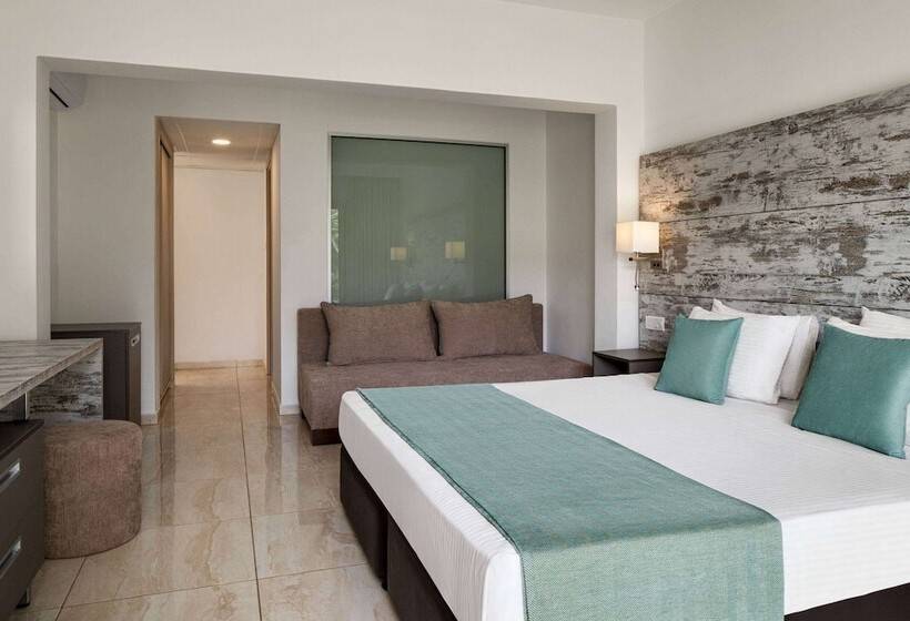 Resort Ramada Hotel & Suites By Wyndham Ayia Napa