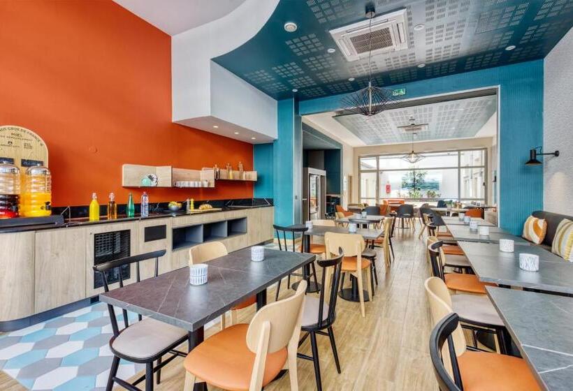 Appart City Confort Paris Clichy Mairie