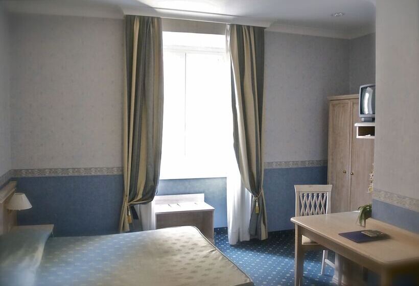 تختخواب و صبحانه Piccolo Imperiale