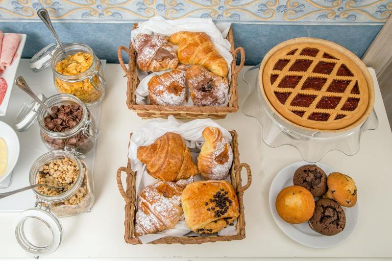 تختخواب و صبحانه Piccolo Imperiale