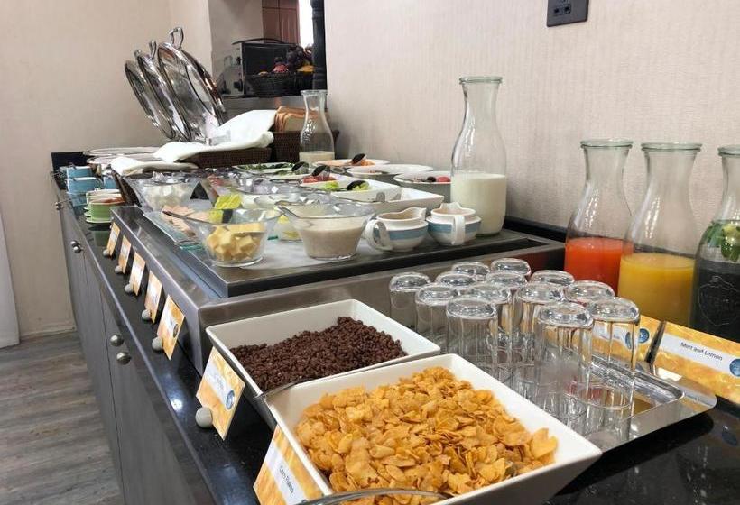 "dunes  Apartments, Al Qusais"