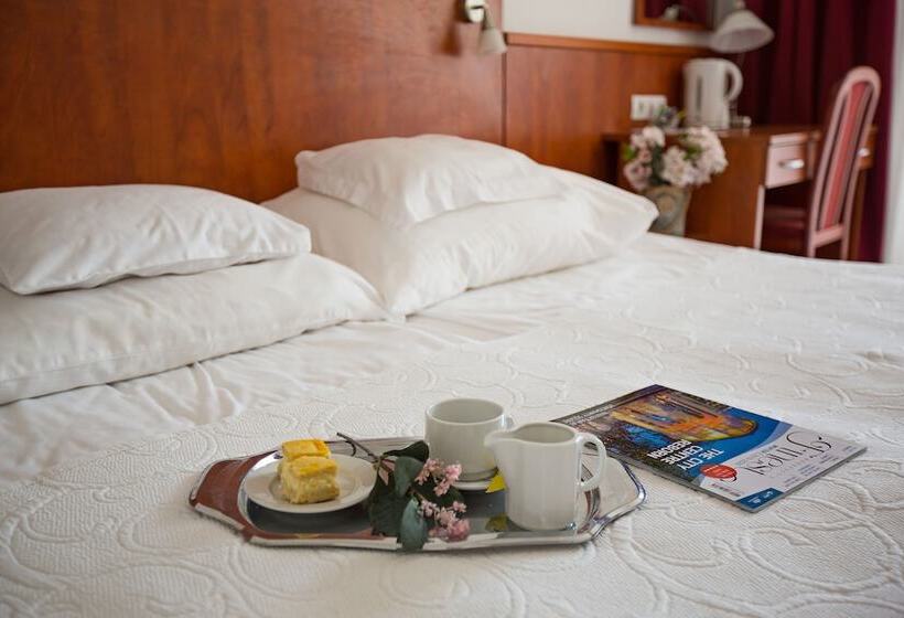 Fotos del hotel Helios  Pension:  15