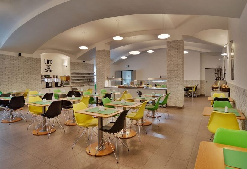 Fotos del hotel Adeba:  6